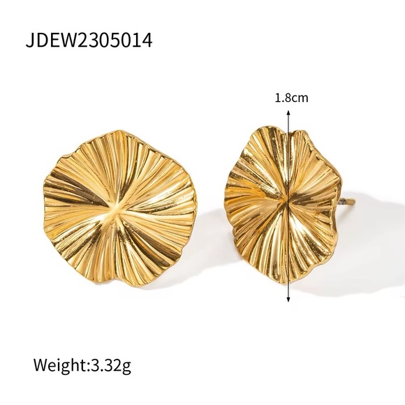 18K Gold Plated Stud Earrings - Picture 4 of 5